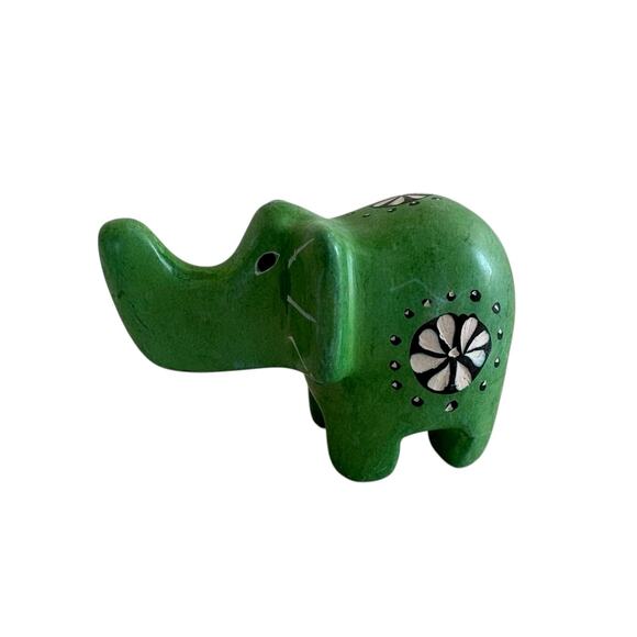 Hand Carved Green Soapstone Elephant Figurine African Safari Animal Sculpture - Picture 1 of 8